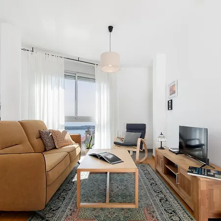 Con Parking Y Vistas Al Mar By アパート *